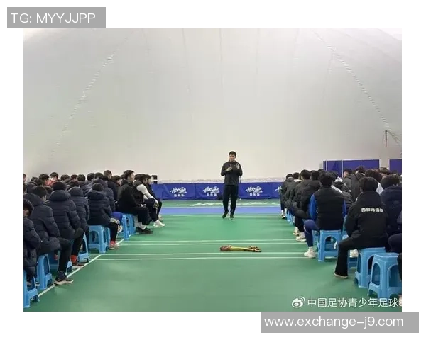 精准掌控足球定点吊圈技巧提升射门命中率的训练方法与实战应用 精准掌控足球定点吊圈技巧提升射门命中率的训练方法与实战应用